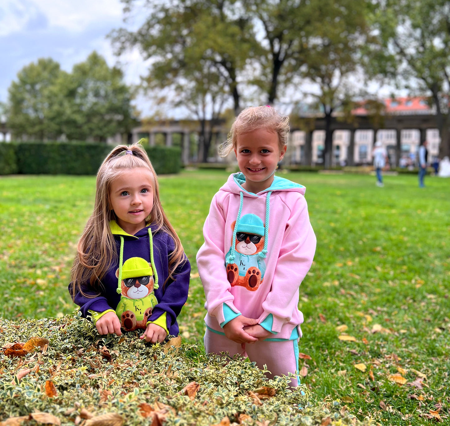 Berliner Bär Dunkel Lila (angeraut)